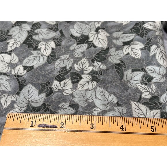 Hoffman California Fabrics the Windsor Collection Leaf Print Fabric 3/4 yard x 4 - Picture 2 of 5